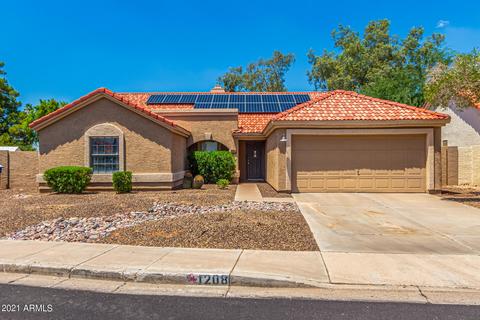 1208 E Laurel Ave, Gilbert, AZ 85234 photo 1