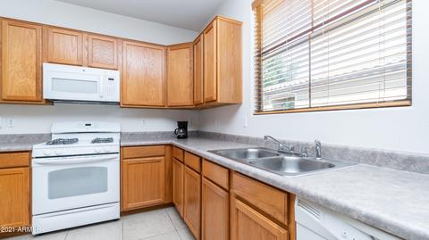 2963 E Palmdale Ln, Gilbert, AZ 85298 photo 16