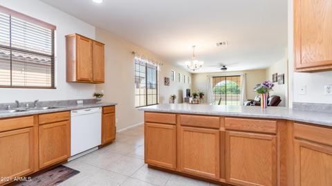 2963 E Palmdale Ln, Gilbert, AZ 85298 photo 12