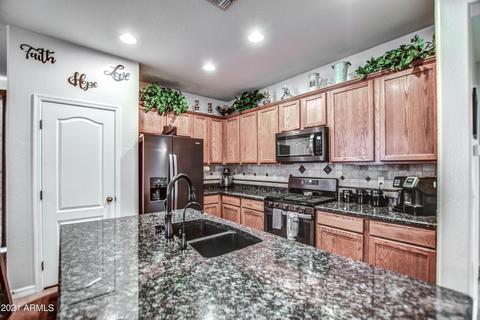 3930 S Vineyard Ct, Gilbert, AZ 85297 photo 9