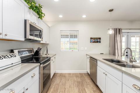 2240 W Behrend Dr, Phoenix, AZ 85027 photo 11
