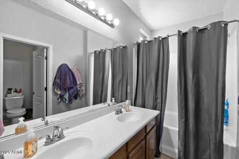 4237 E Santa Fe Ln, Gilbert, AZ 85297 photo 14