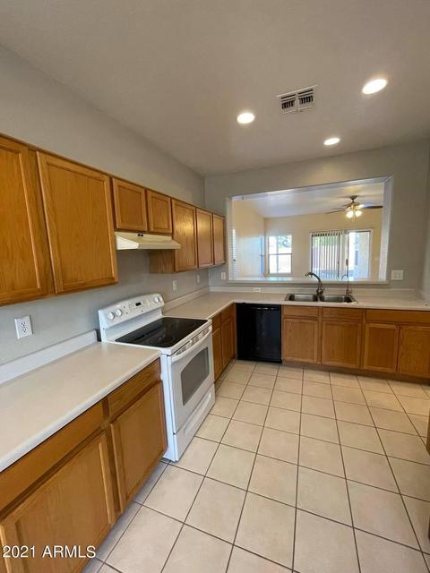 2847 E Cathy Dr, Gilbert, AZ 85296 photo 11