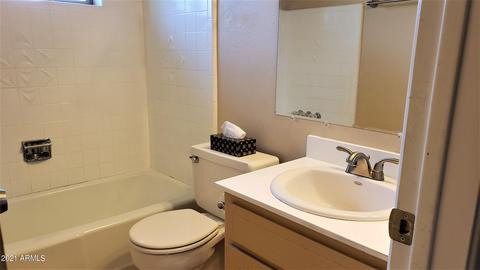 2201 W Corrine Dr, Phoenix, AZ 85029 photo 9