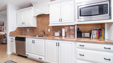 3934 E Sunnyside Dr, Phoenix, AZ 85028 photo 10