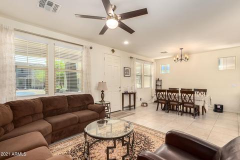 2240 S Wallrade Ln, Gilbert, AZ 85295 photo 5