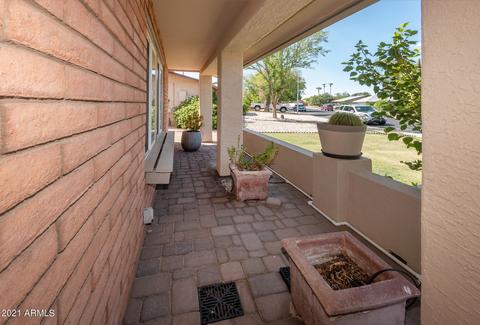 5141 E Tamblo Dr, Phoenix, AZ 85044 photo 4
