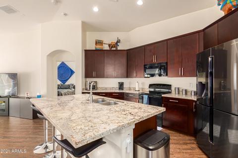 845 E Gary Ln, Phoenix, AZ 85042 photo 8