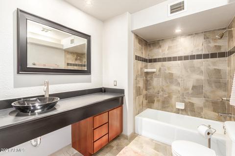 2930 E Laurel Ln, Phoenix, AZ 85028 photo 28
