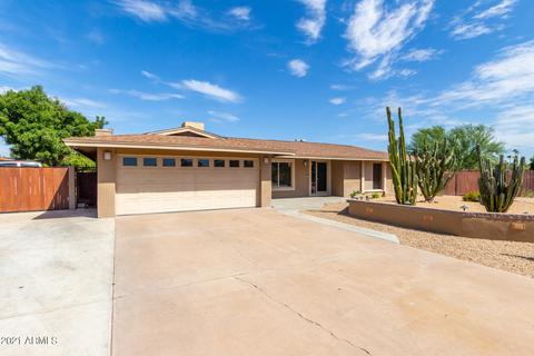 2930 E Laurel Ln, Phoenix, AZ 85028 photo 2