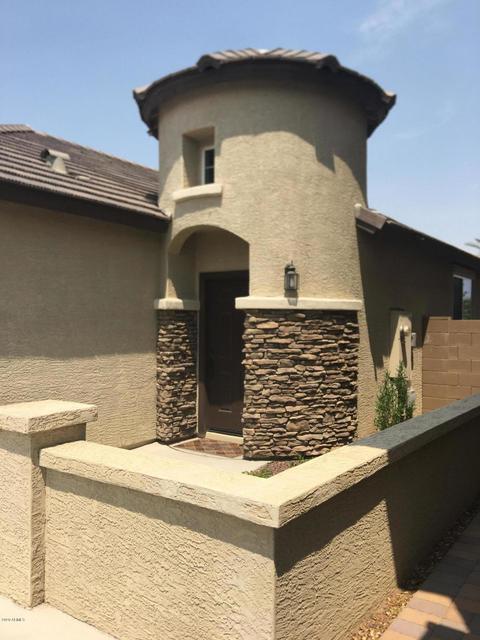 816 E Gary Ln, Phoenix, AZ 85042 photo 3