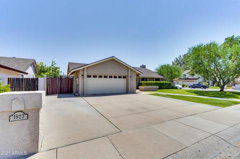 1923 E Dawn Dr, Tempe, AZ 85284 photo 2