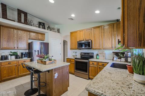 3130 E Wescott Dr, Phoenix, AZ 85050 photo 2
