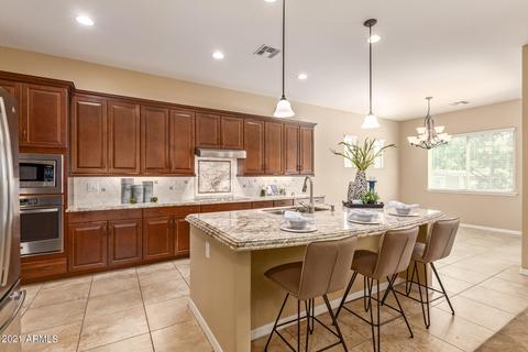 2581 E Ironside Ct, Gilbert, AZ 85298 photo 8