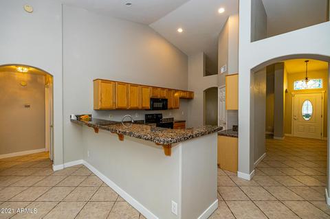 324 E Devon Dr, Gilbert, AZ 85296 photo 9