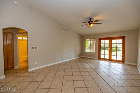 324 E Devon Dr, Gilbert, AZ 85296 photo 6