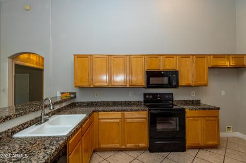 324 E Devon Dr, Gilbert, AZ 85296 photo 11