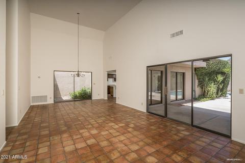 3060 E Stella Ln, Phoenix, AZ 85016 photo 9