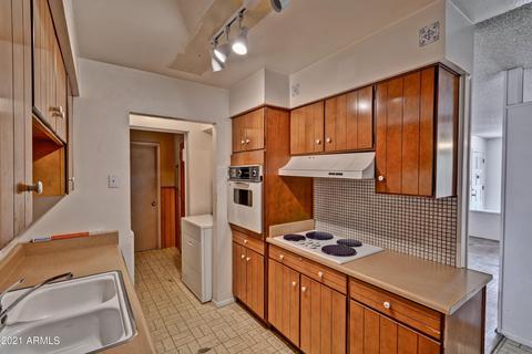 2311 E Paradise Dr, Phoenix, AZ 85028 photo 6