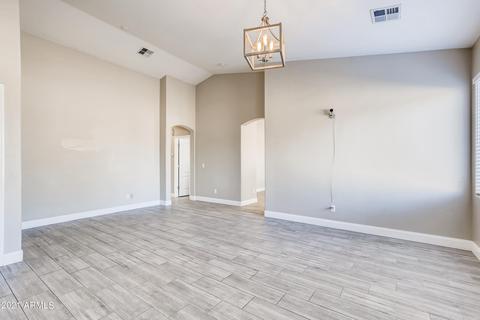 1405 E Clark Dr, Gilbert, AZ 85297 photo 5