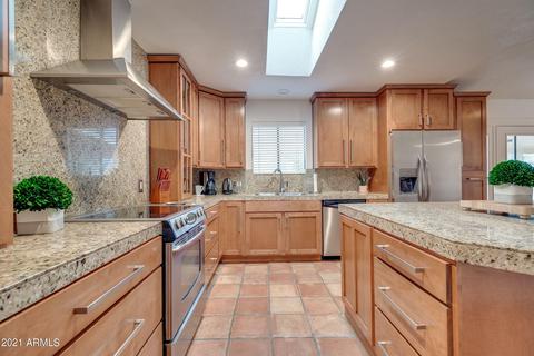 2610 E Vista Dr, Phoenix, AZ 85032 photo 3