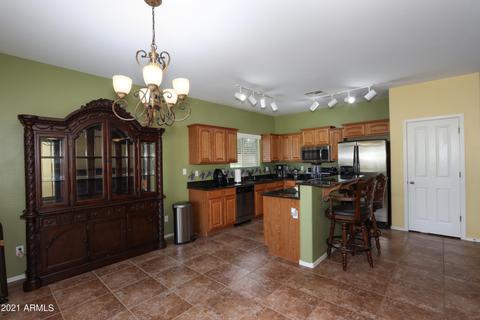 1004 E Blue Spruce Ln, Gilbert, AZ 85298 photo 11