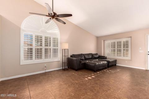 425 S Abilene Dr, Gilbert, AZ 85233 photo 2