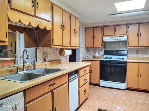 636 E Mulberry Ln, Bisbee, AZ 85603 photo 8