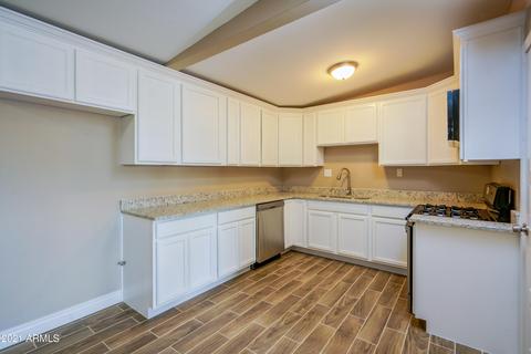 4236 N 50th Dr, Phoenix, AZ 85031 photo 10