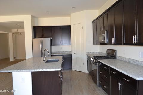 1152 E Goldcrest St, Gilbert, AZ 85297 photo 5