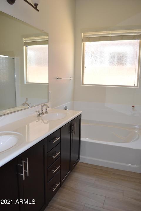 1152 E Goldcrest St, Gilbert, AZ 85297 photo 13