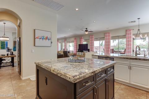 4563 E Carriage Way, Gilbert, AZ 85297 photo 18