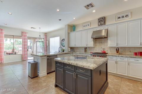 4563 E Carriage Way, Gilbert, AZ 85297 photo 11