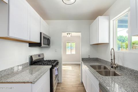 3245 E Garfield St, Phoenix, AZ 85008 photo 8