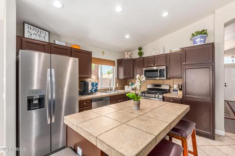 2303 E Manor Dr, Gilbert, AZ 85296 photo 9