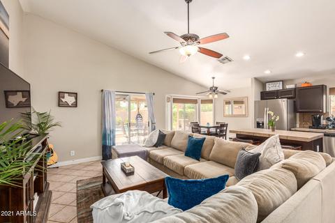 2303 E Manor Dr, Gilbert, AZ 85296 photo 4