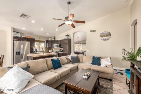 2303 E Manor Dr, Gilbert, AZ 85296 photo 5