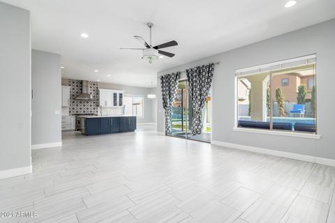 935 E Mary Ln, Gilbert, AZ 85295 photo 4