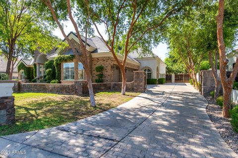 2857 E Sandy Ct, Gilbert, AZ 85297 photo 3