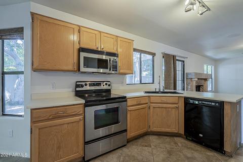1702 E Oak Harbor Dr, Gilbert, AZ 85234 photo 4