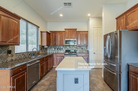 1067 Elgin St, Gilbert, AZ 85295 photo 4