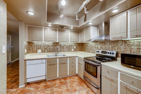 4201 E Camelback Rd #26, Phoenix, AZ 85018 photo 11