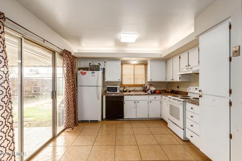 8215 W Montecito Ave, Phoenix, AZ 85033 photo 8