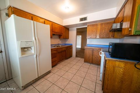 2328 E School Dr, Phoenix, AZ 85040 photo 4
