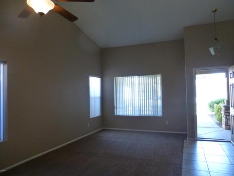910 W Leah Ln, Gilbert, AZ 85233 photo 4