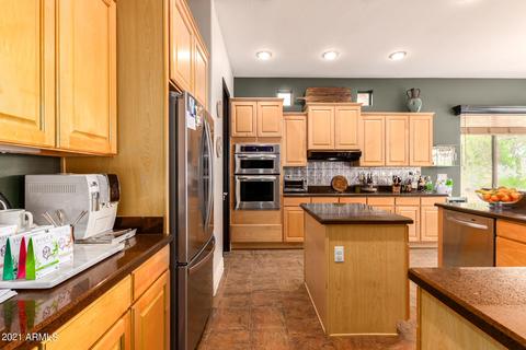 394 E Julian Dr, Gilbert, AZ 85295 photo 9
