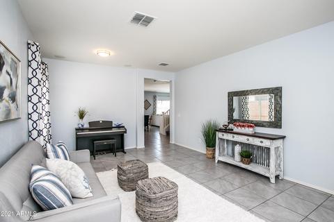 2377 E Brigadier Dr, Gilbert, AZ 85298 photo 4