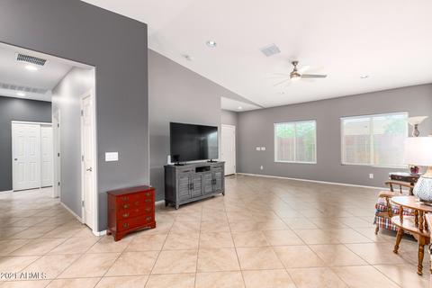2694 E Hickory St, Gilbert, AZ 85298 photo 8