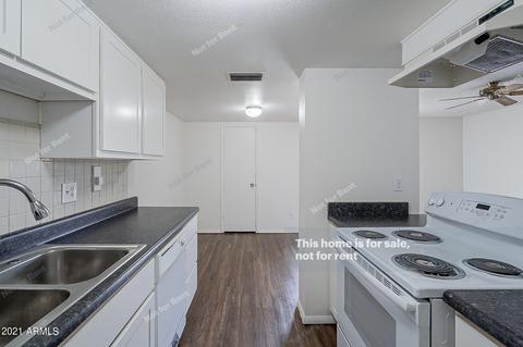 3402 W Echo Ln, Phoenix, AZ 85051 photo 8
