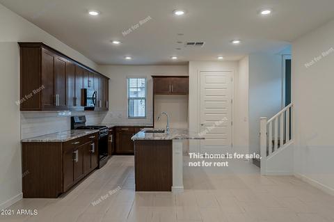 663 N Abalone Dr, Gilbert, AZ 85233 photo 4